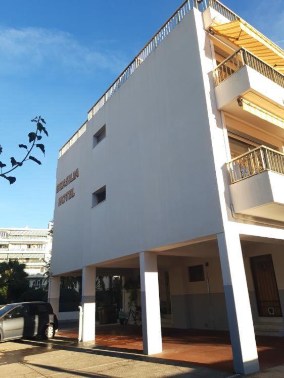Hotel Restaurant Brasilia Cagnes-sur-Mer Exterior photo